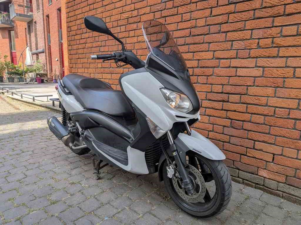 Yamaha X MAX  250
