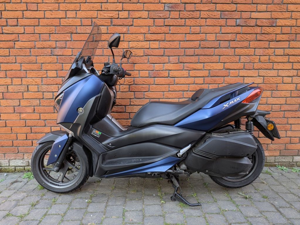 Yamaha X-MAX 300