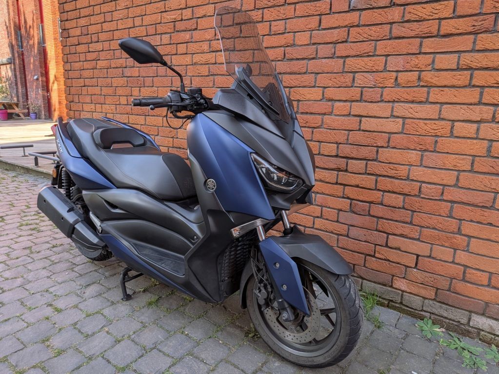 Yamaha X-MAX 300