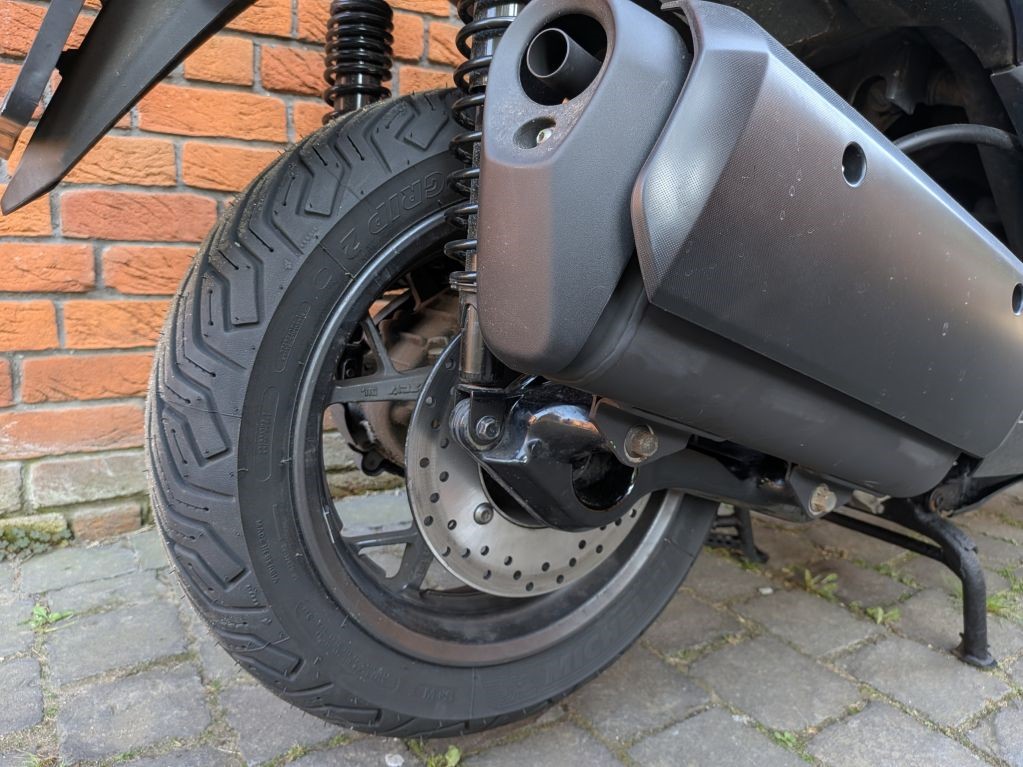 Yamaha X-MAX 300