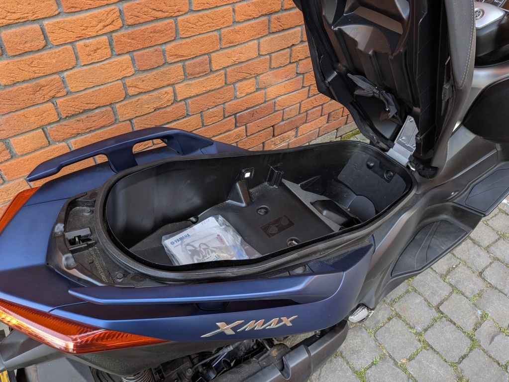 Yamaha X-MAX 300